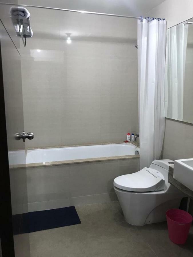 Luxury 2 Bedroom Condo At Casa Grande Residence - Kasablanka Mall Джакарта Екстер'єр фото