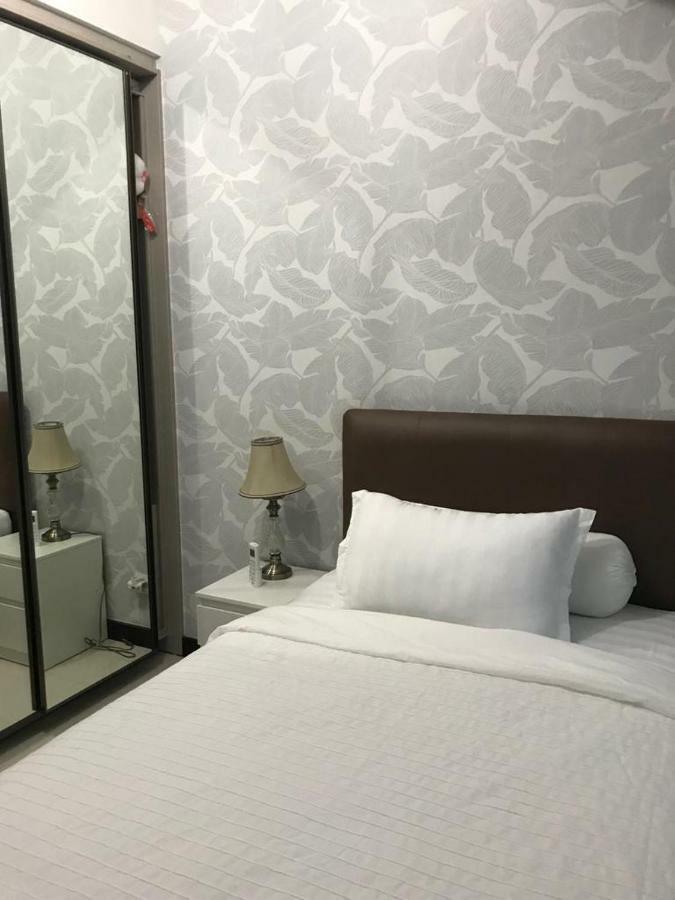 Luxury 2 Bedroom Condo At Casa Grande Residence - Kasablanka Mall Джакарта Екстер'єр фото